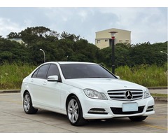 m-benz c180 總代理 超低里程，車況健康，第三方認證資料齊全，前車主顧車，沒甚麼使用痕跡