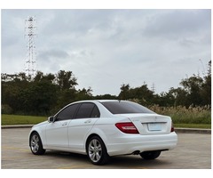 m-benz c180 總代理 超低里程，車況健康，第三方認證資料齊全，前車主顧車，沒甚麼使用痕跡