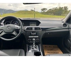 m-benz c180 總代理 超低里程，車況健康，第三方認證資料齊全，前車主顧車，沒甚麼使用痕跡